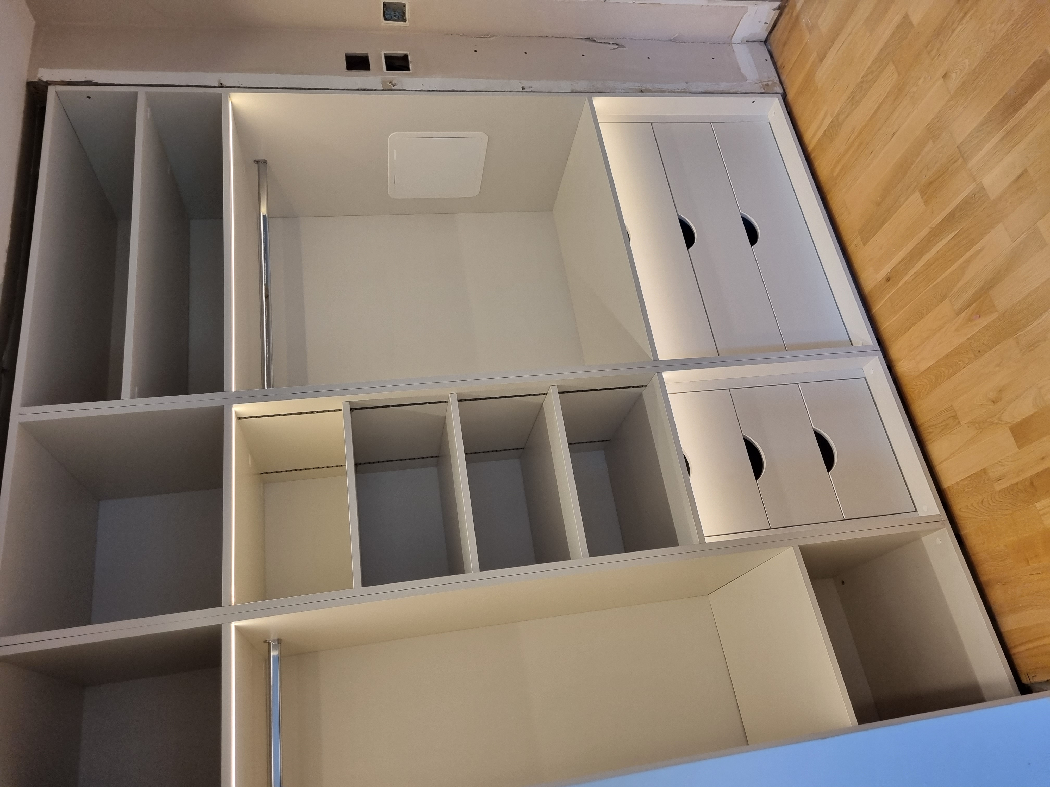 Bespoke Wardrobe - Full Interior Layout
